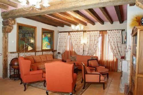 Posada Fuenteplateada Collado Hermoso Bagian luar foto